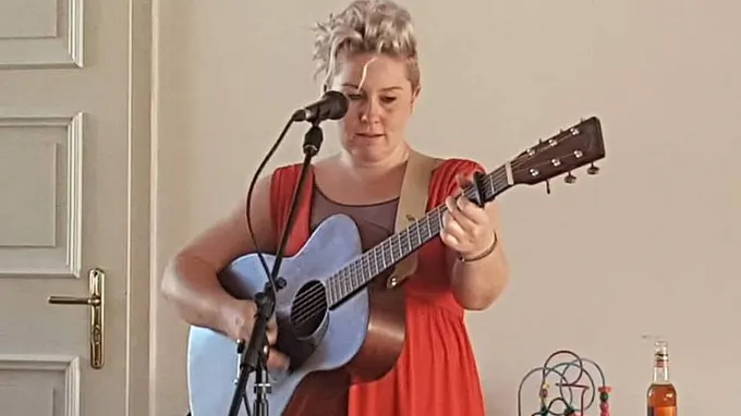Grainne Hunt Featured Photo