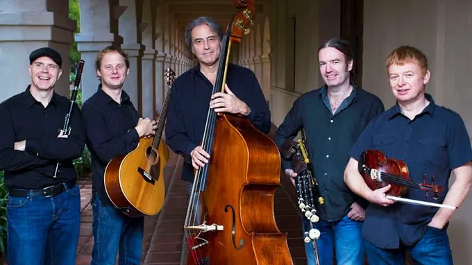 Lúnasa Featured Photo